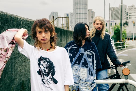 【新品】KiU × RUSH BALL 限定グッズ万能傘/出演者名入【夏フェス】 GOODS | RUSH BALL 2025